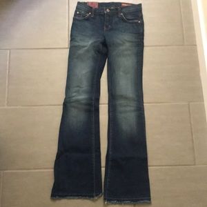 Blue 2 Stretchy distressed jeans GUC